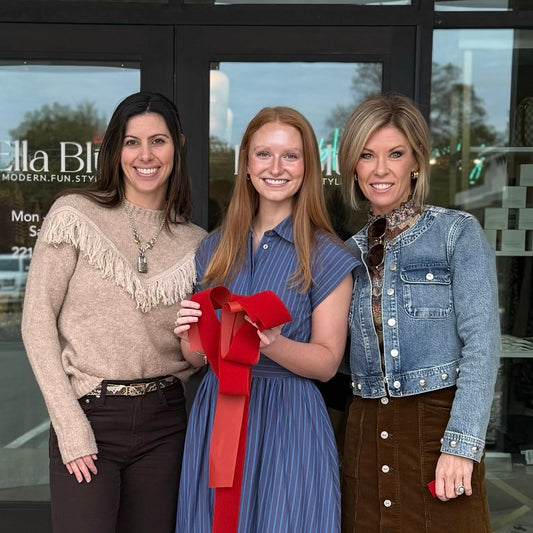 Welcome To Davidson Ella Blū